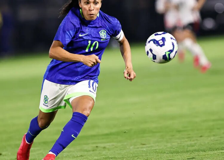 Marta volta à seleção feminina para 2 amistosos contra EUA no Brasil