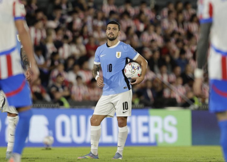Uruguai confirma lesão, mas descarta corte de Arrascaeta