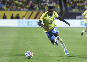 Luiz Henrique refuta status de ’12º jogador’ na seleção: ‘Quero ser titular’