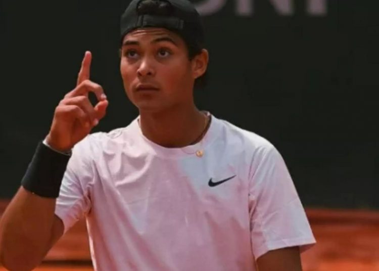 Guto Miguel se torna 1º brasileiro campeão juvenil em Roland Garros